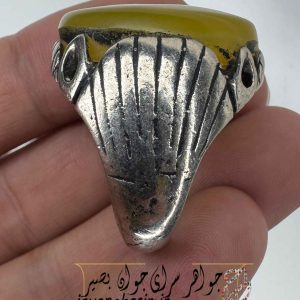 انگشتر عقیق زرد آبدار – انرژیبخش، دور کننده غم و افزایشدهنده شادی