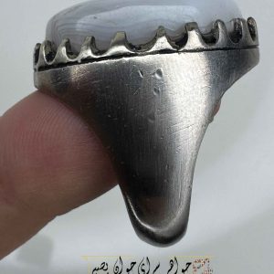 انگشتر عقیق هاله دار – حامل آرامش عمیق و حفاظت روحی