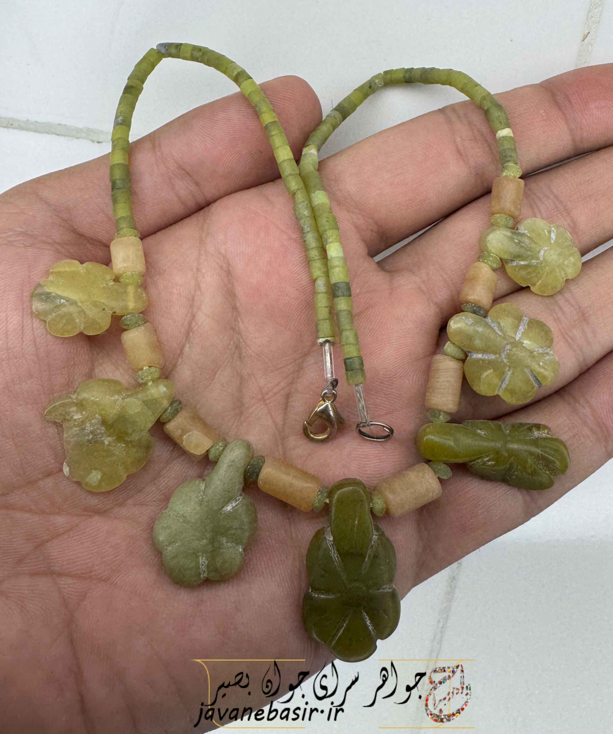 گردنبند یشم سبز کهنه افغان؛ جادوی باستانی جذب ثروت و گشایش کار