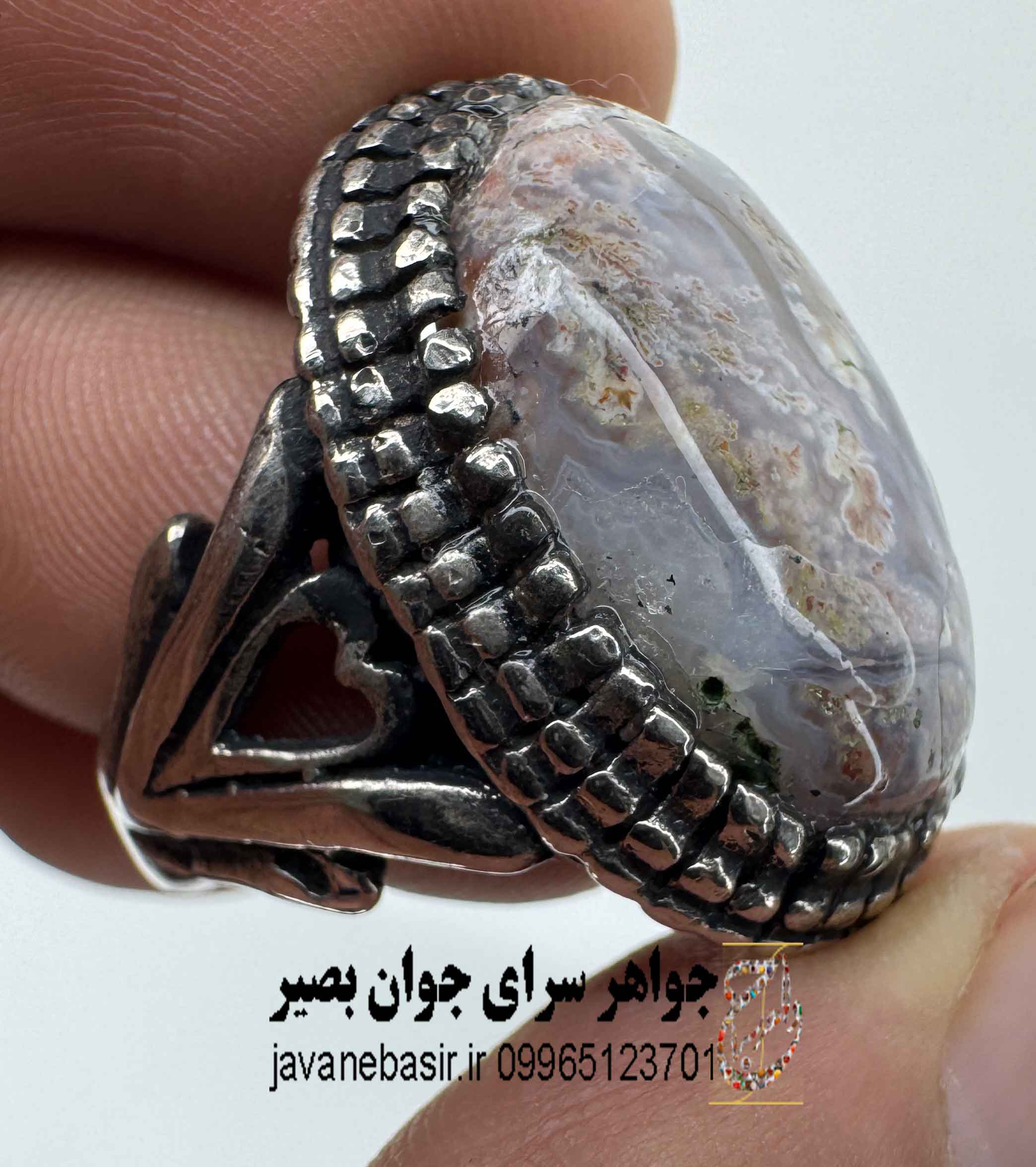 انگشتر عقیق شجر بهاره زنده