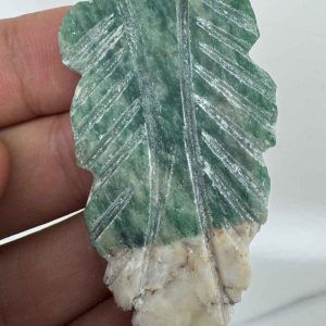 سنگ یشم صابونی طرح برگ دست‌ساز