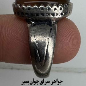 انگشتر عقیق سرخ یمنی؛ آرام‌بخش قوی و درمان بی‌خوابی