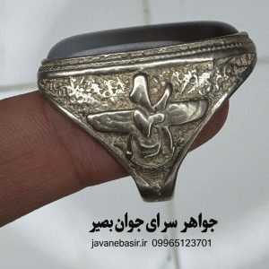 انگشتر عقیق با رکاب فروهر هخامنشی